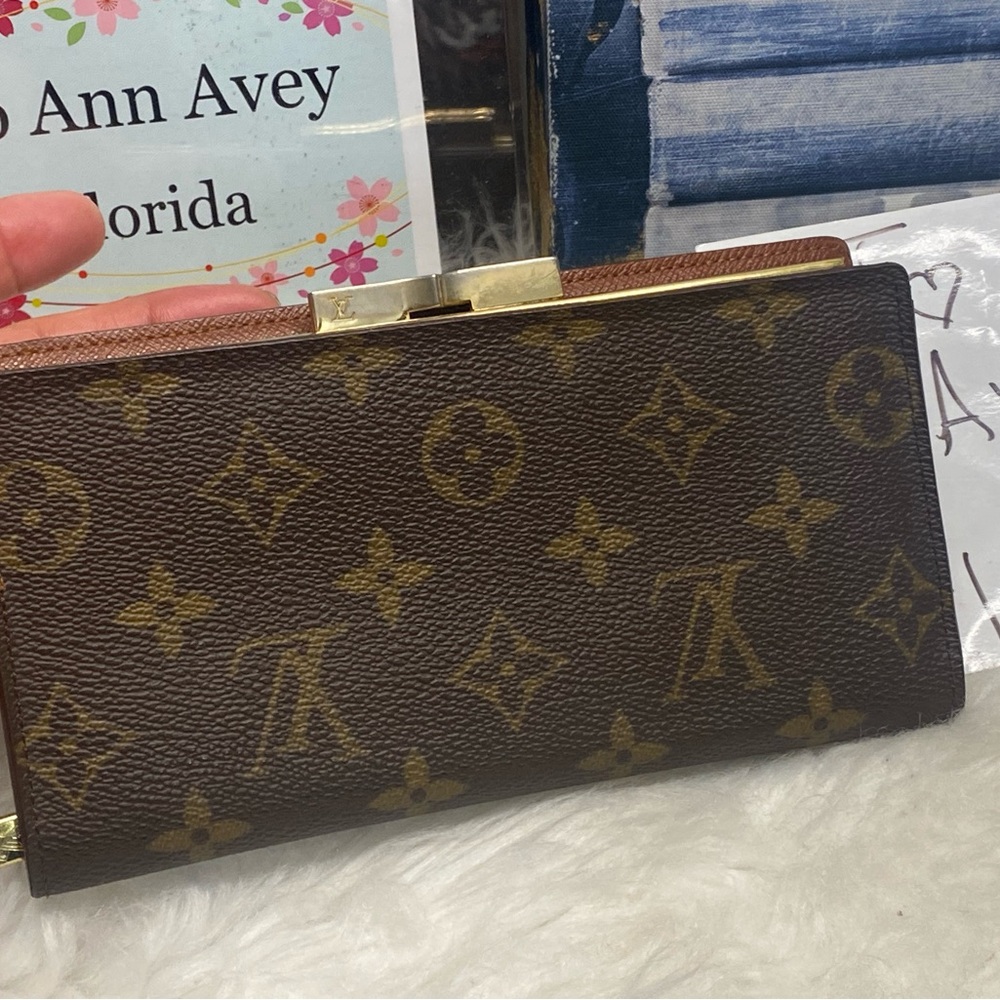 🤩MONOGRAM WALLET🤩 - Picture 5 of 16